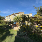 Authentic Provençal stone farmhouse with outbuildings, 336 m2