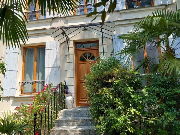 Puteaux / Les Bergères – Triplex d’exception, climatisé, jar