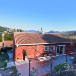 Villa T5   Environ 140 m2   Parcelle 900 m2  Quartier prisé