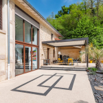 Bastide de Grand Standing : Un Écrin de Luxe et de Confort ,