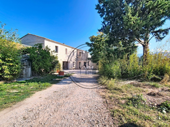 Renovated stone farmhouse on one hectare with views of the Luberon