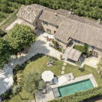 Mas d’exception au pied du Luberon.