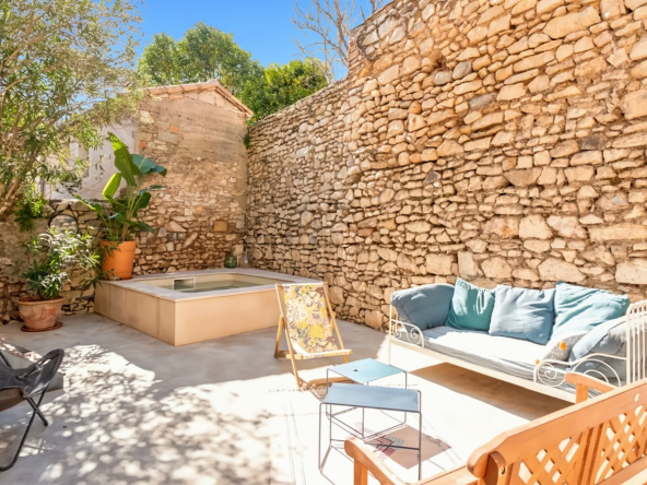 Town house with garden and pool