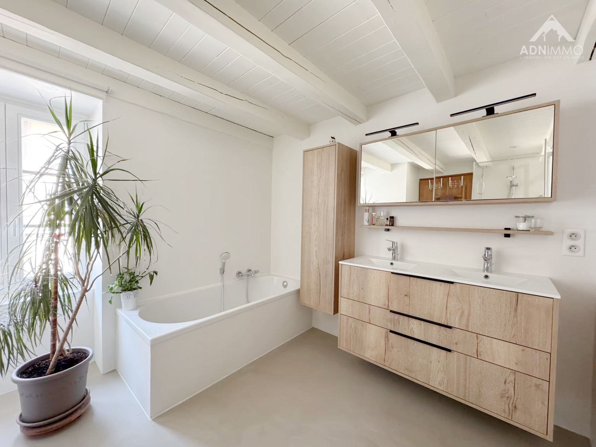 photo_30444fcf30a22dc580c43c08ae1150e2