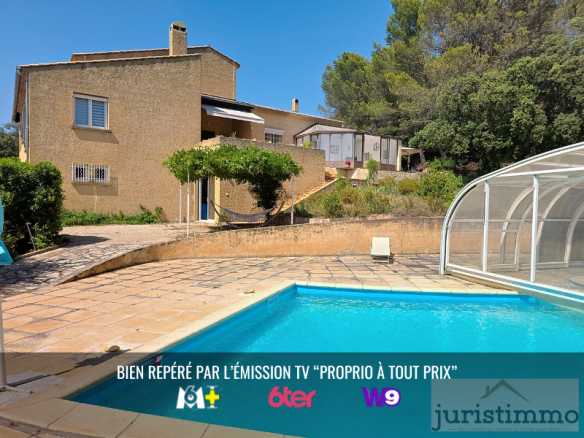 Breathtaking view! Hillside property with swimming pool,