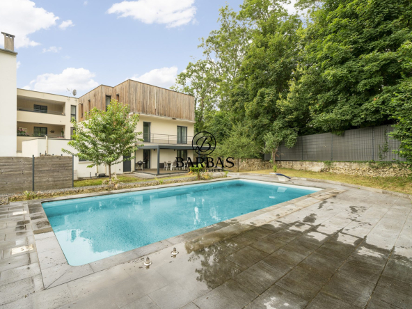 NANCY PMR – 302 m2 – Piscine Privée, Jacuzzi, Salle de Ciném