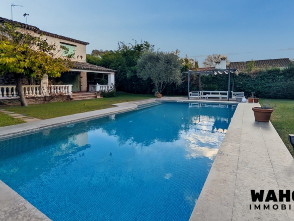 Maison 5 chbs (250m2) avec piscine à Mougins