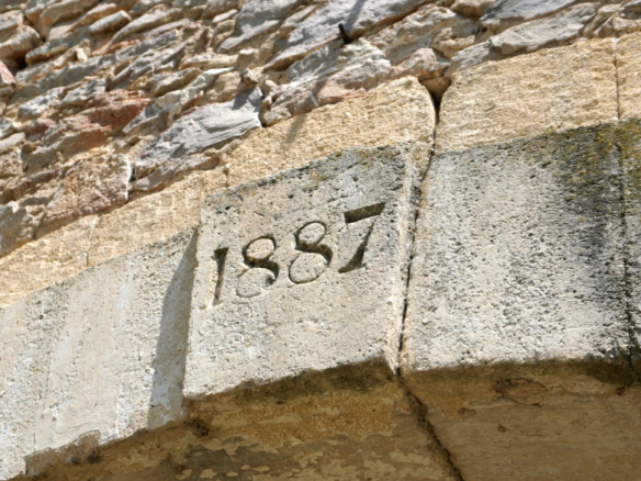 PROPRIETE DE 63 HA, 2 SALLES DE RÉCEPTION POUR MARIAGE, 4000