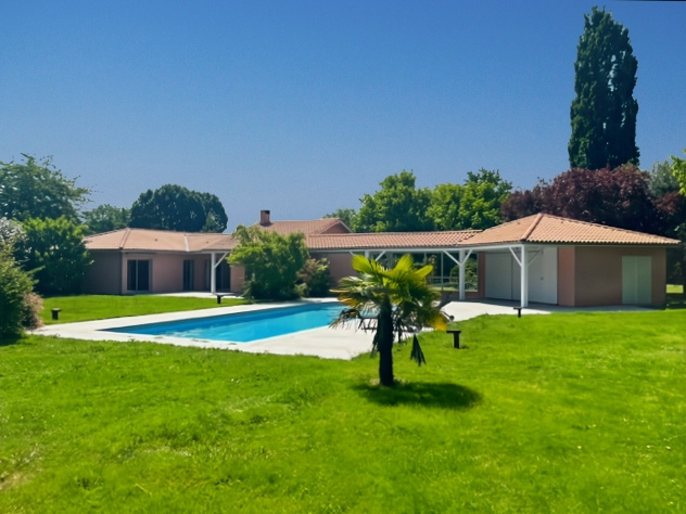 Nouveau, Propriété de 3 ha avec Mas de 500 m2 env