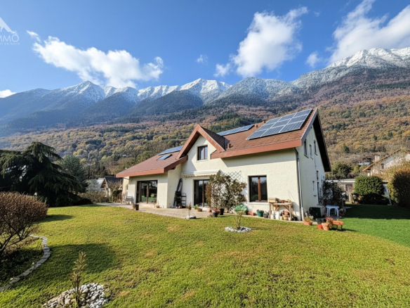 Maison 6 Pièces 200 m2