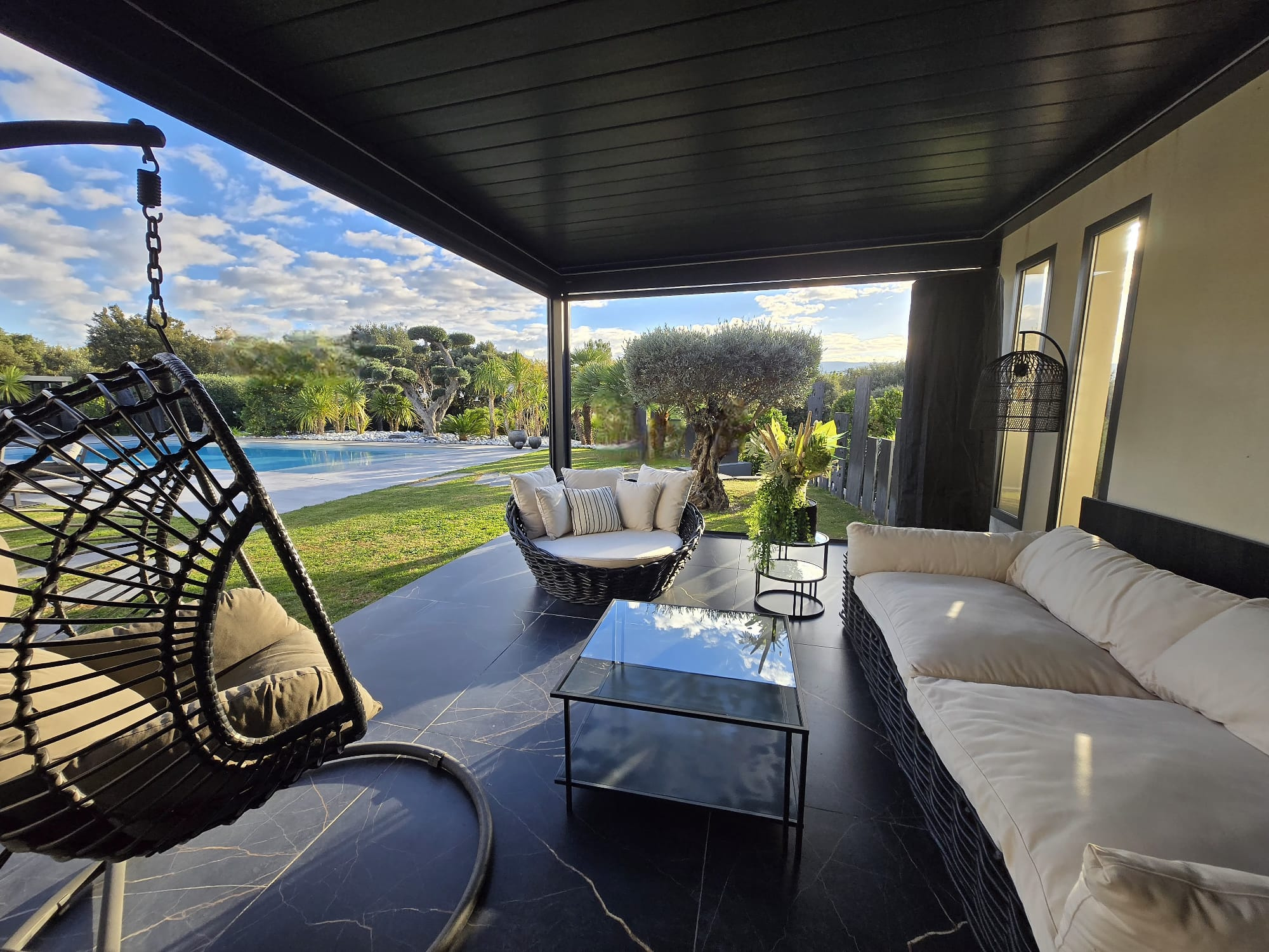 photo_ece93cadf73de905a9c09b3401bd4a3a