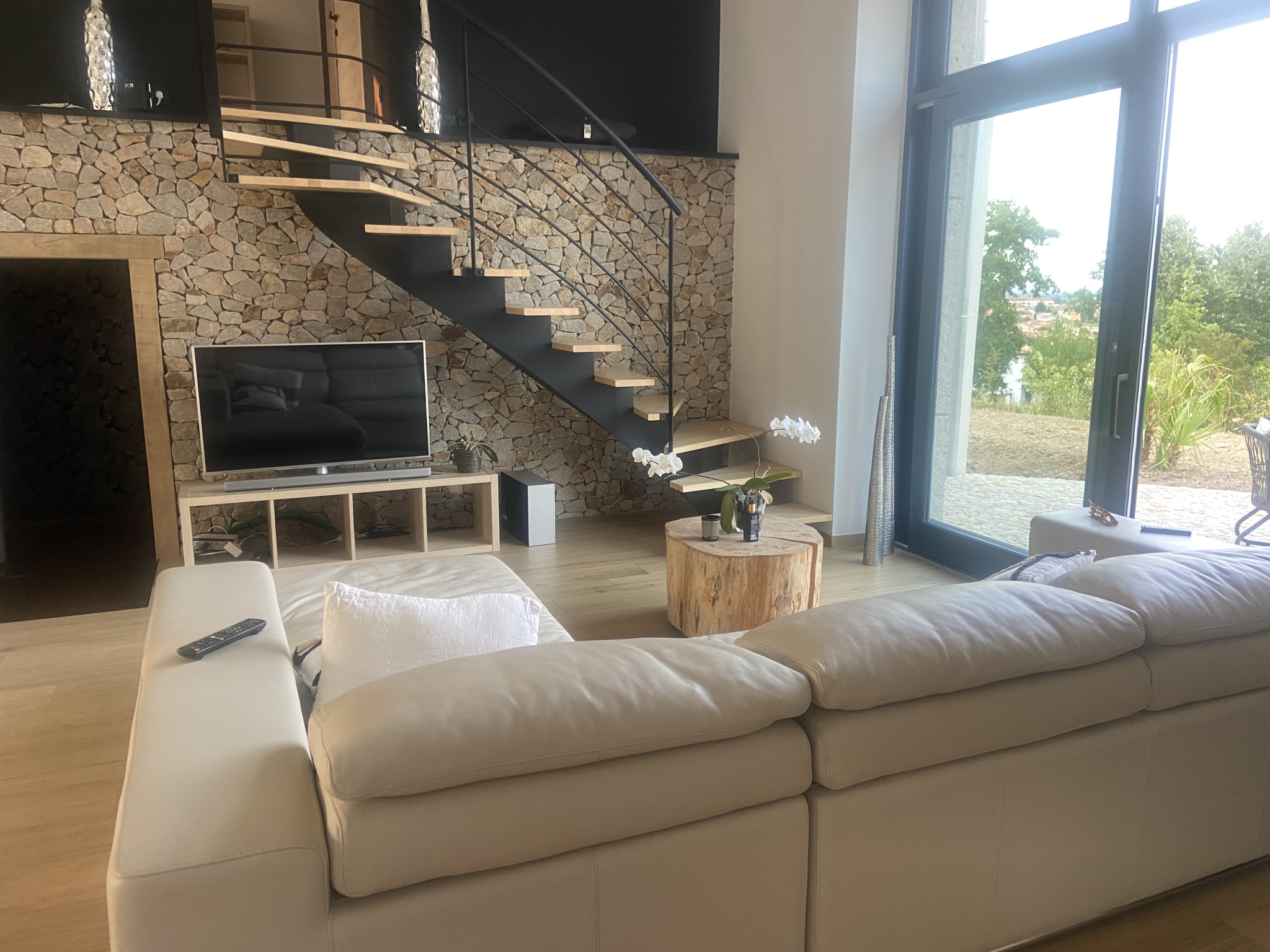 photo_71d4c250ccda35afc93622e685957a67