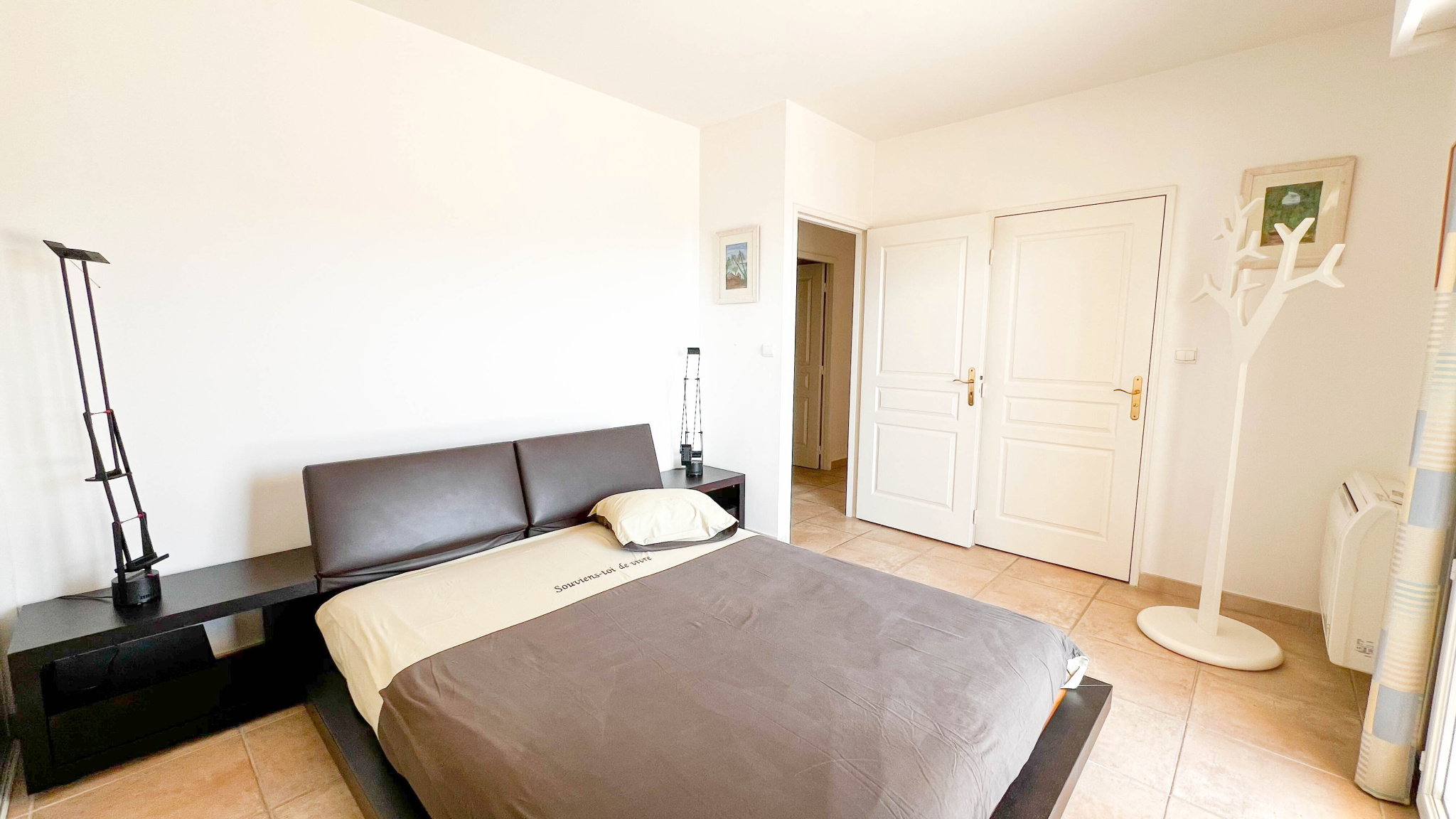 photo_c15c46d45658d66de24ed30a03cf4c56_Inc_0