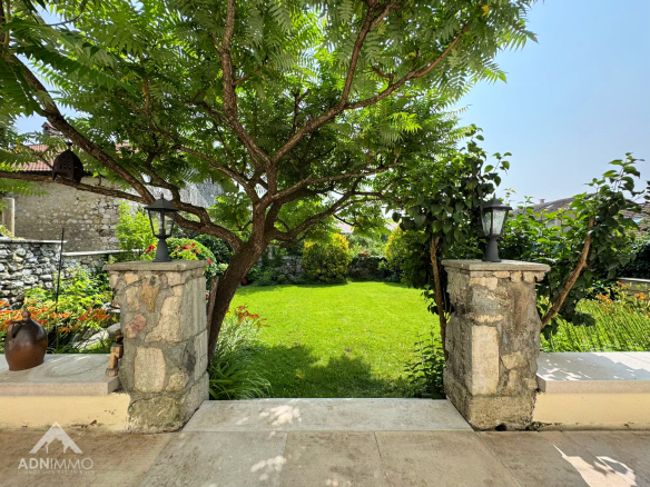 Maison 6 Pièces 200 m2