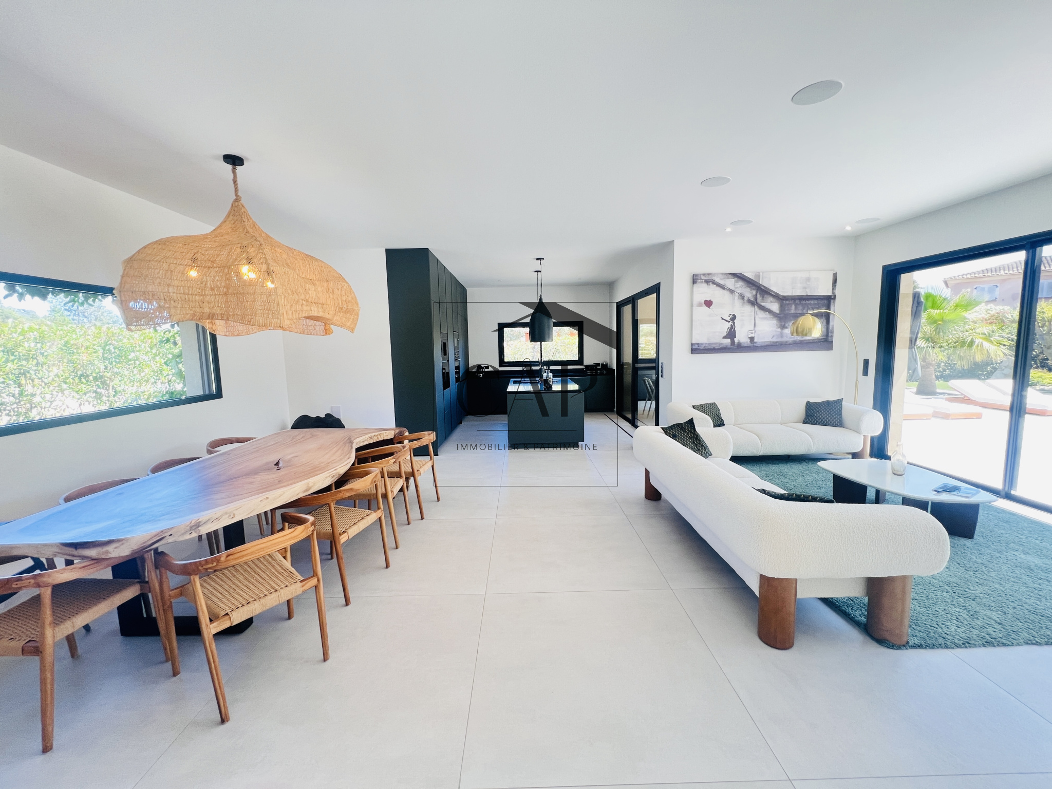 photo_755dff2ef8d41c62e52e593837e51b35