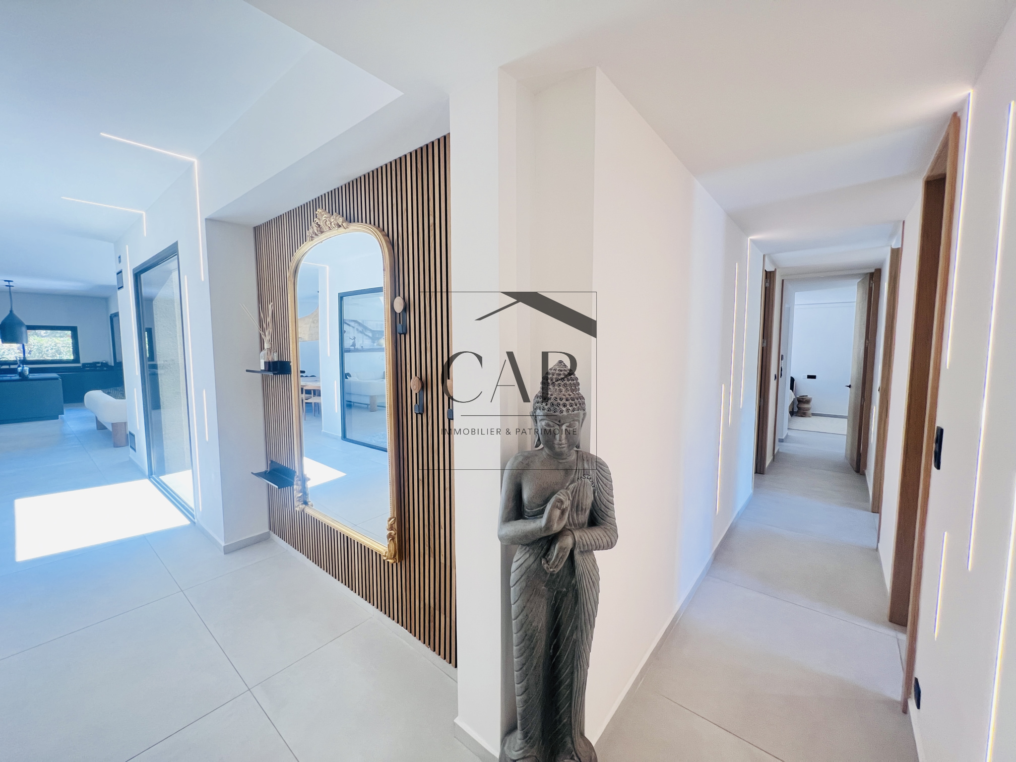 photo_ce1a5c05321deada7230bd61853986ec