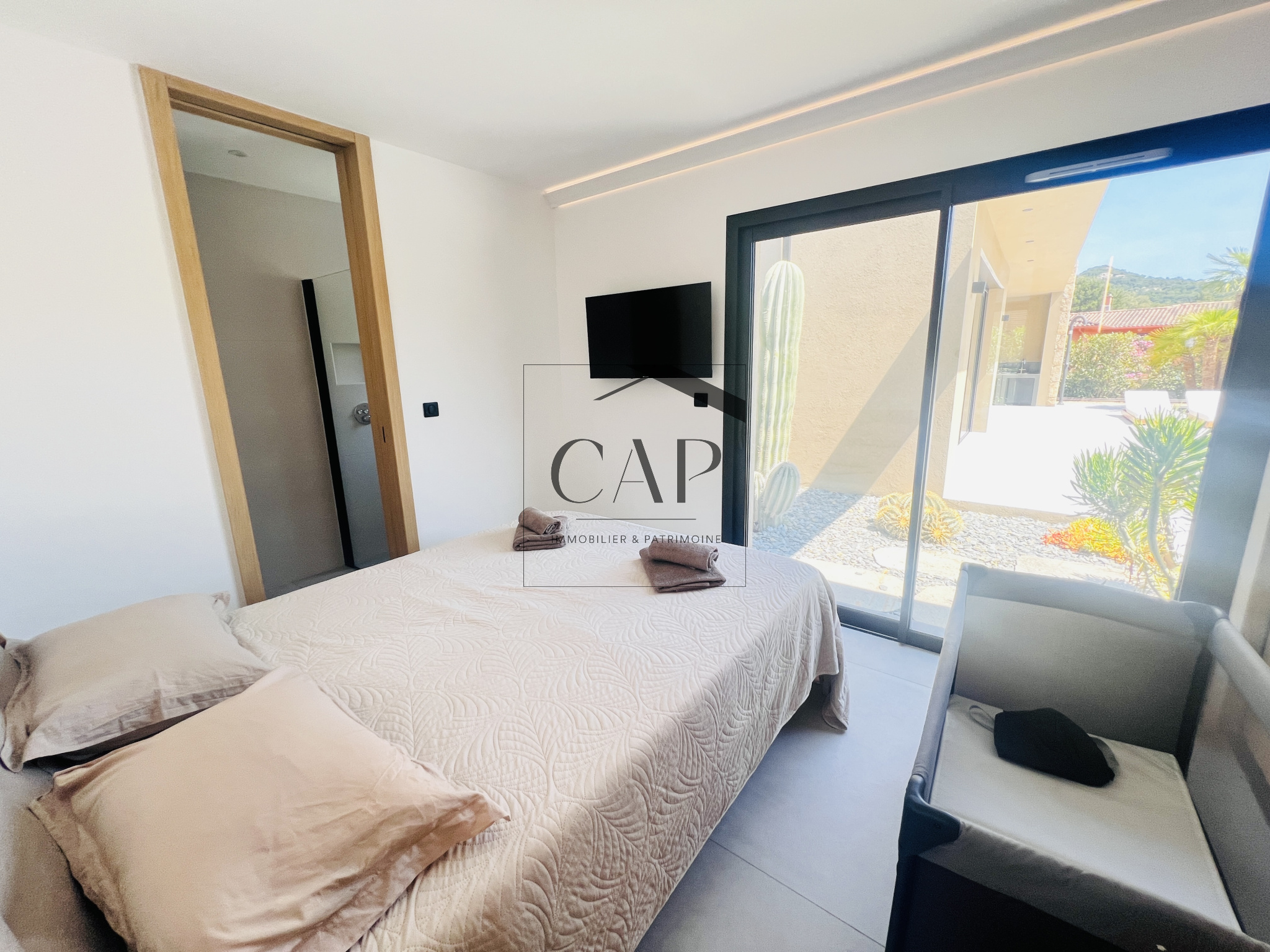 photo_f077c92e878c99395a5f95ec136fd210