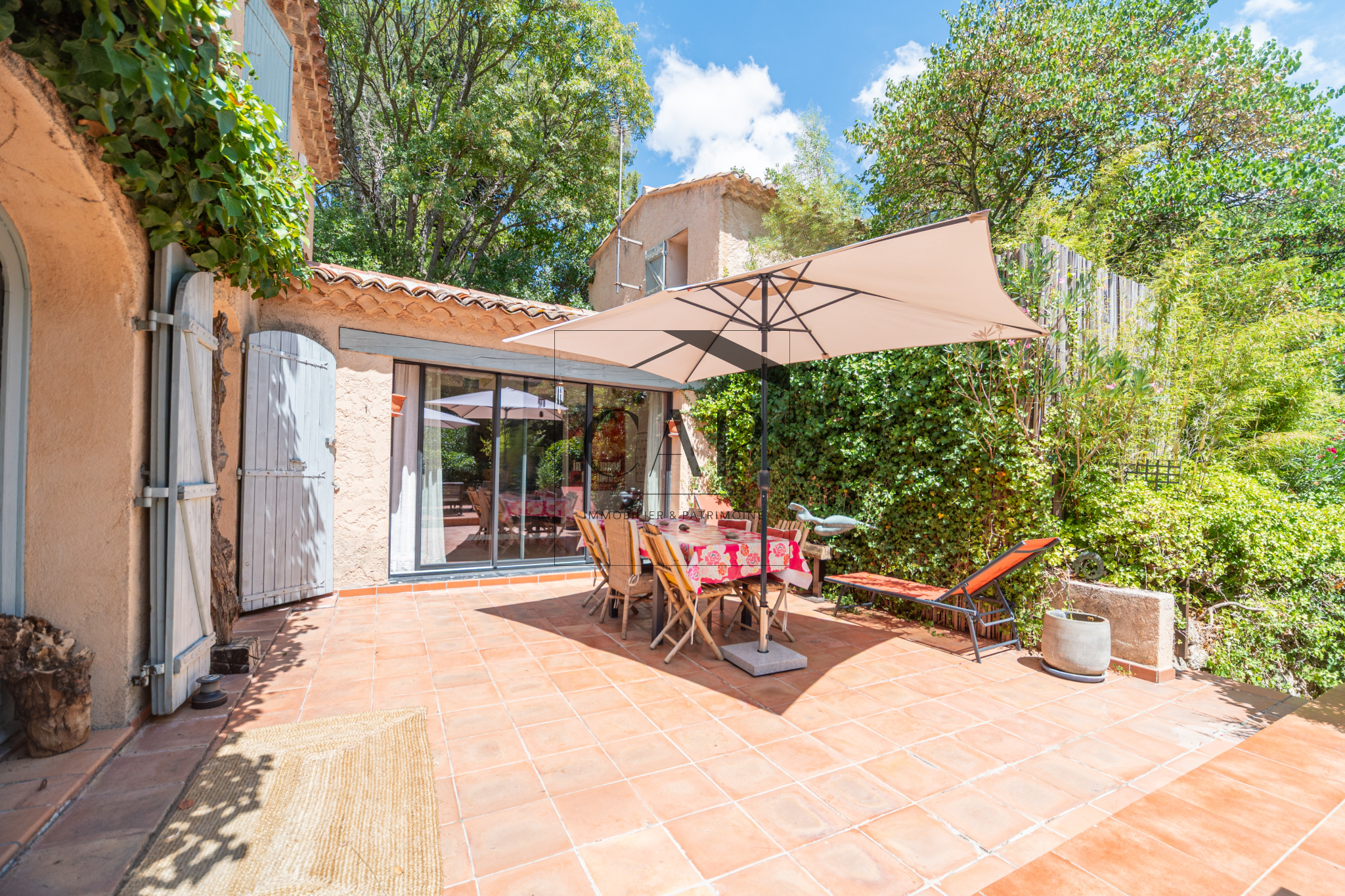 photo_90ebf4cfcea20b683f3ec259922bfbeb