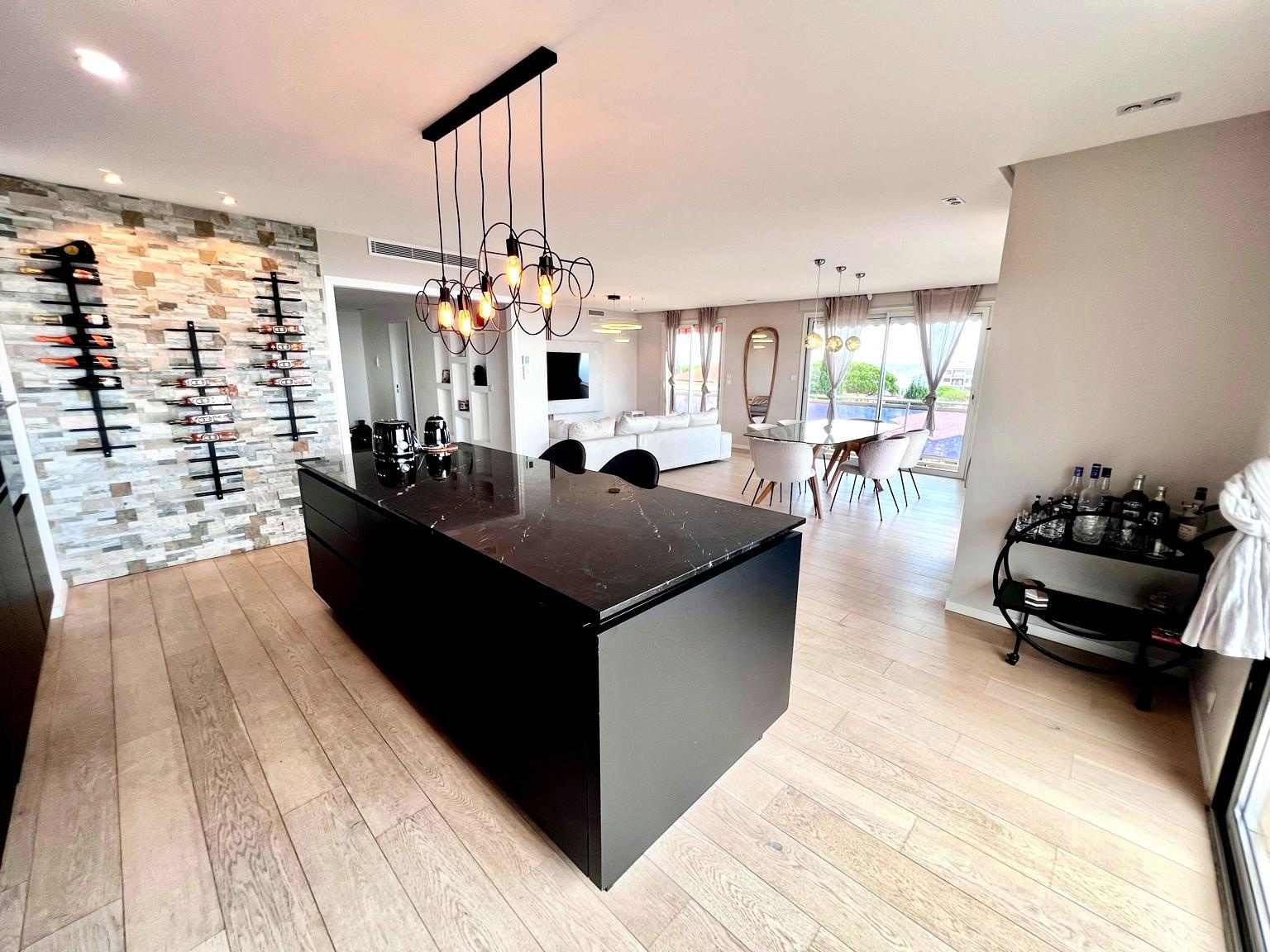 photo_6abee5b9003b699c28efecdad08d5547