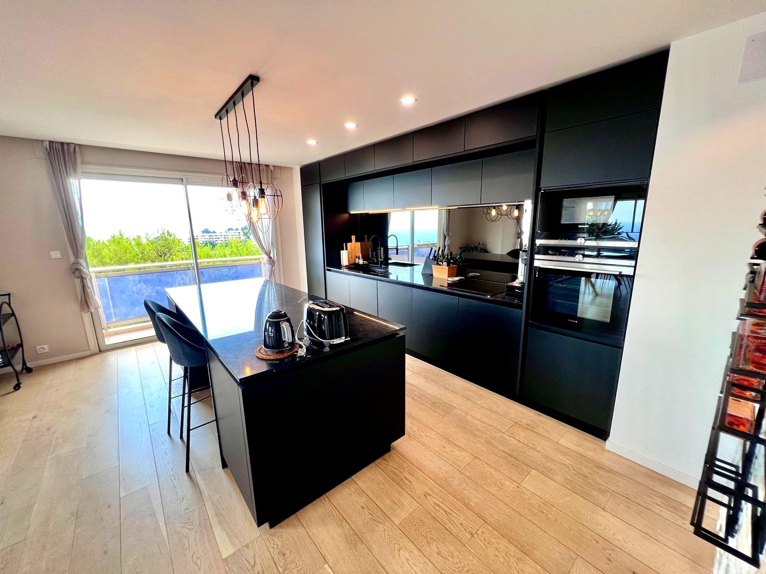 photo_77b70f204eecb0eb54c74e2a57be8cf1