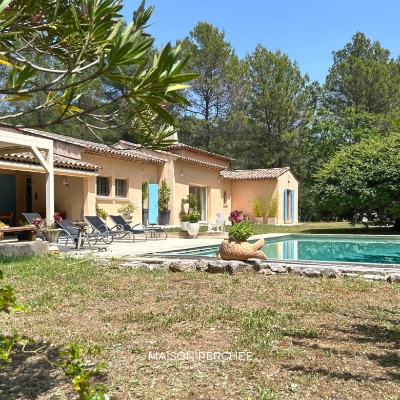 Maison contemporaine quartier des Bulins