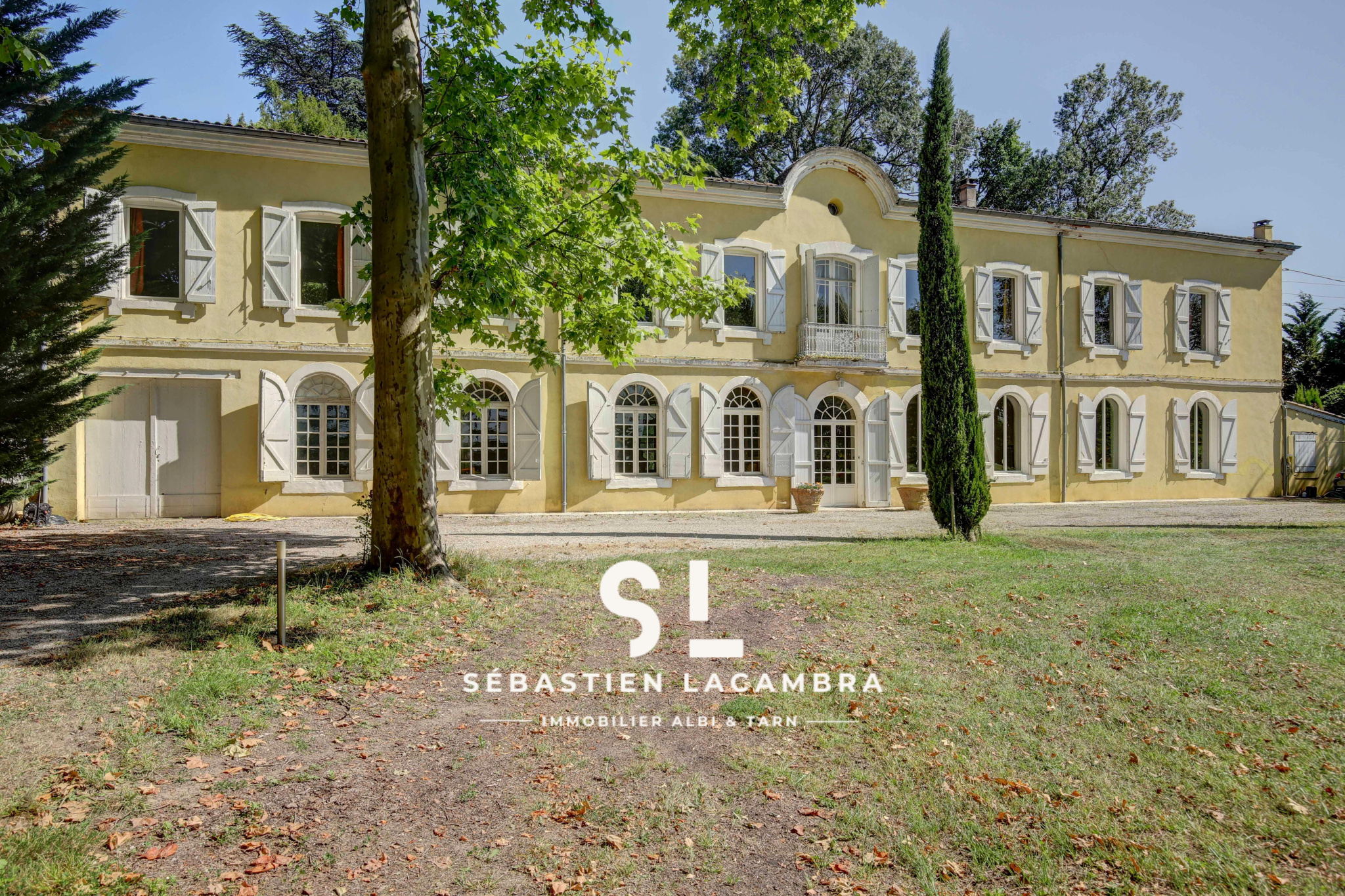 photo_1ee785964fe556bd0761463cb6b94b7e