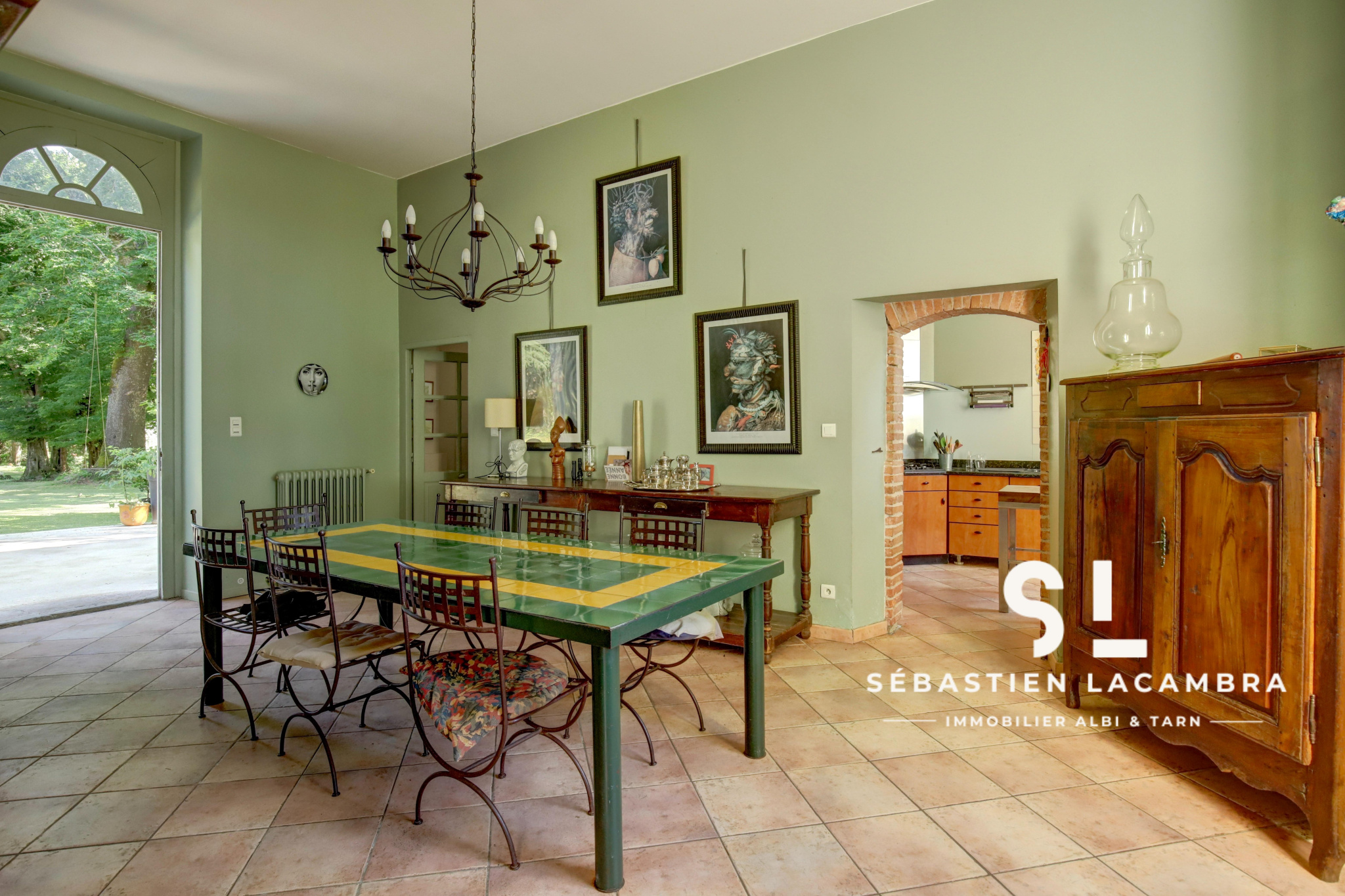 photo_b24382e3a1247990779d3a22d7b0d088