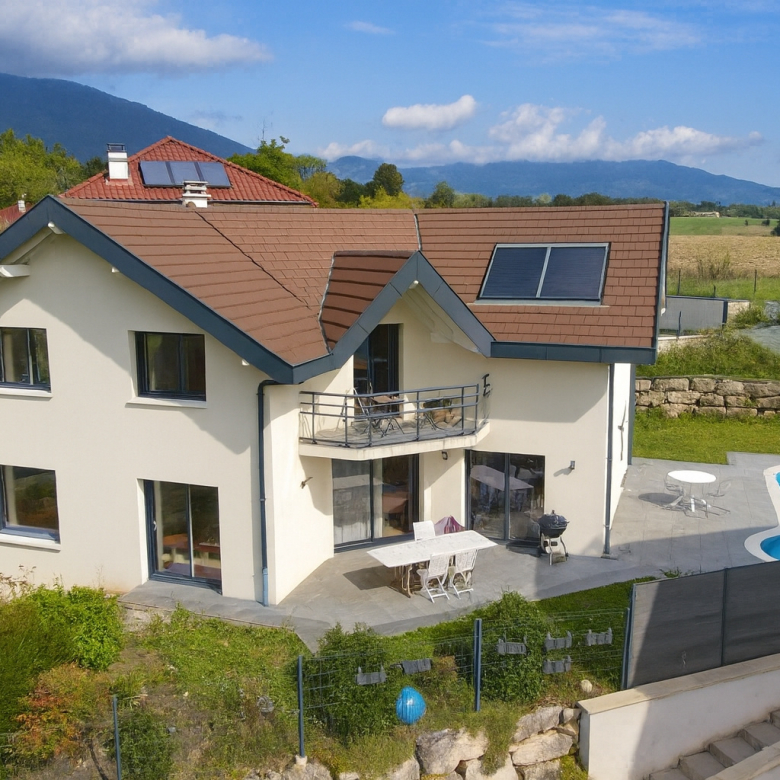 Chalet Contemporain d’Exception : Piscine, Sauna, et Hammam