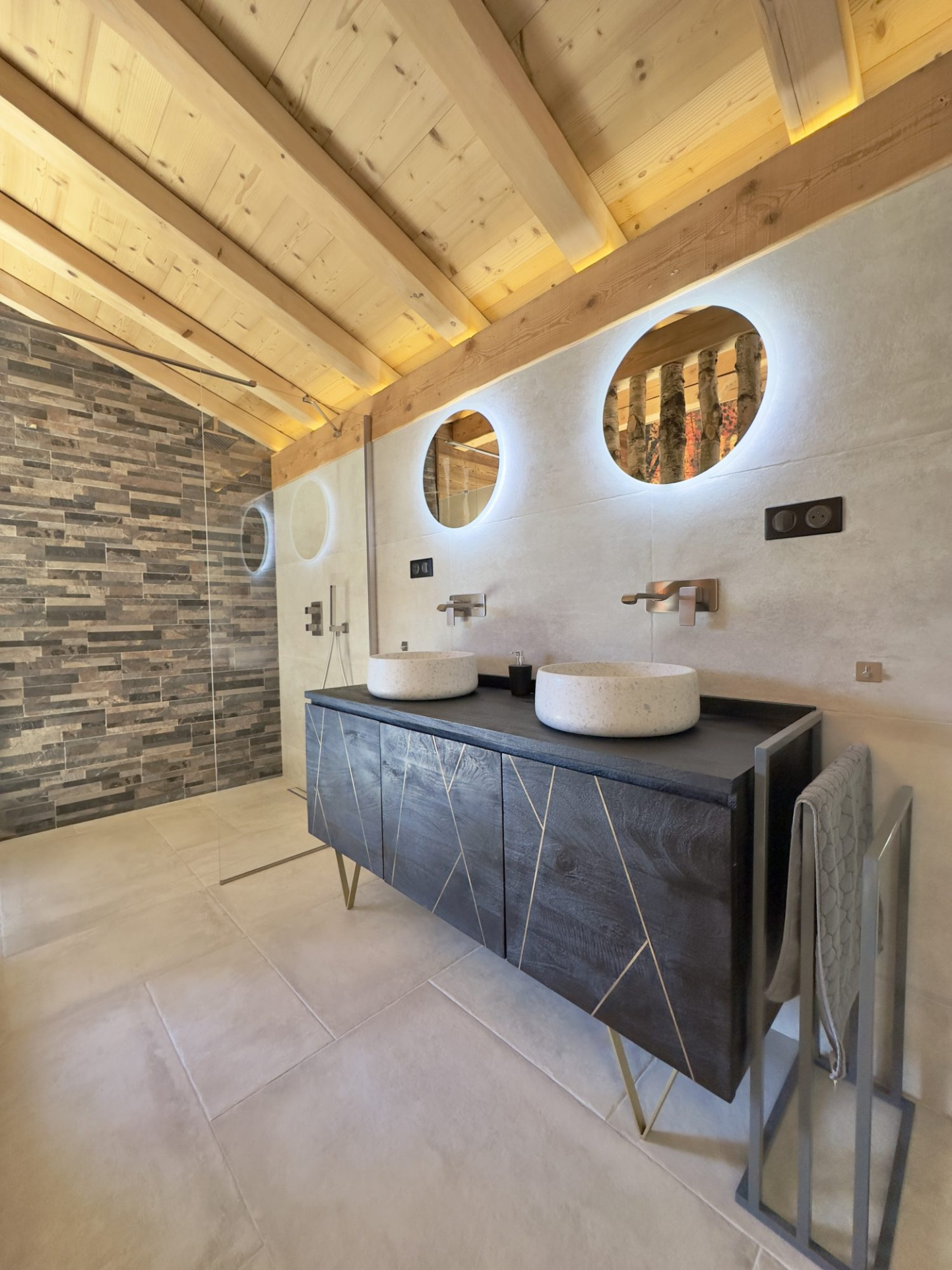 photo_bce91751b16ba60e64c283051b9ef2fd