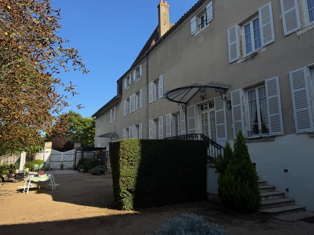 SECTEUR PRIVILEGIE 7ème BELLE MAISON DE MAITRE T4/5 + Grand