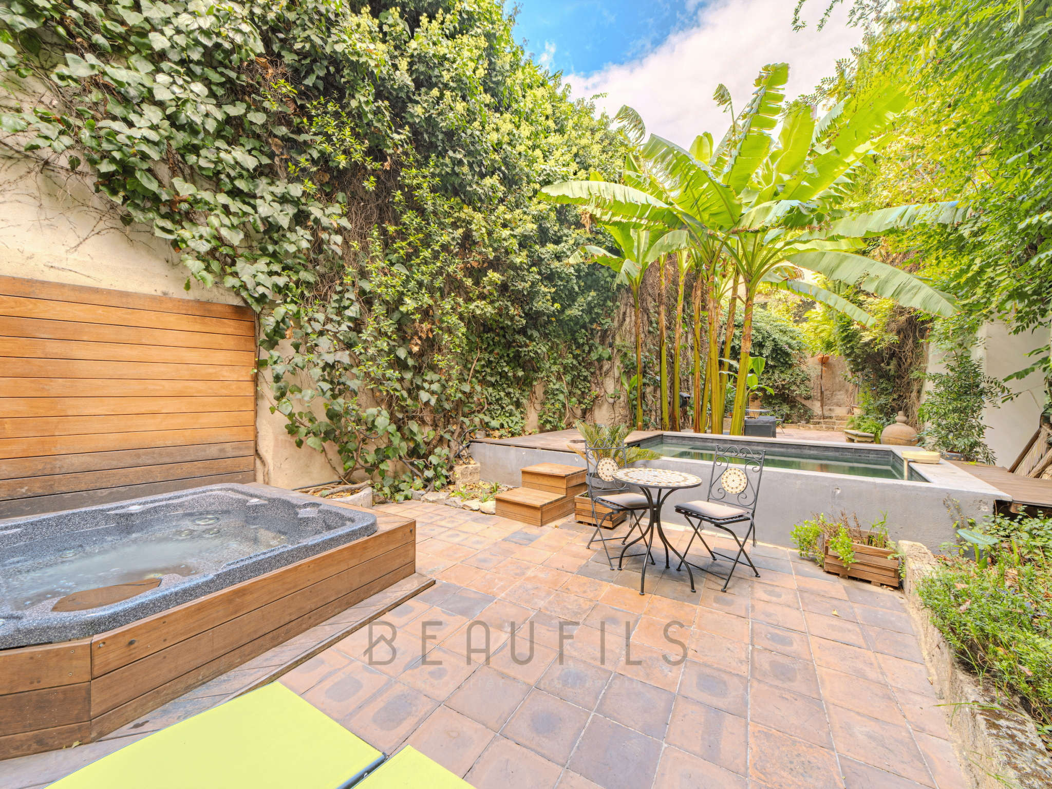 photo_0f107af4733cac71e9b995852df6e813