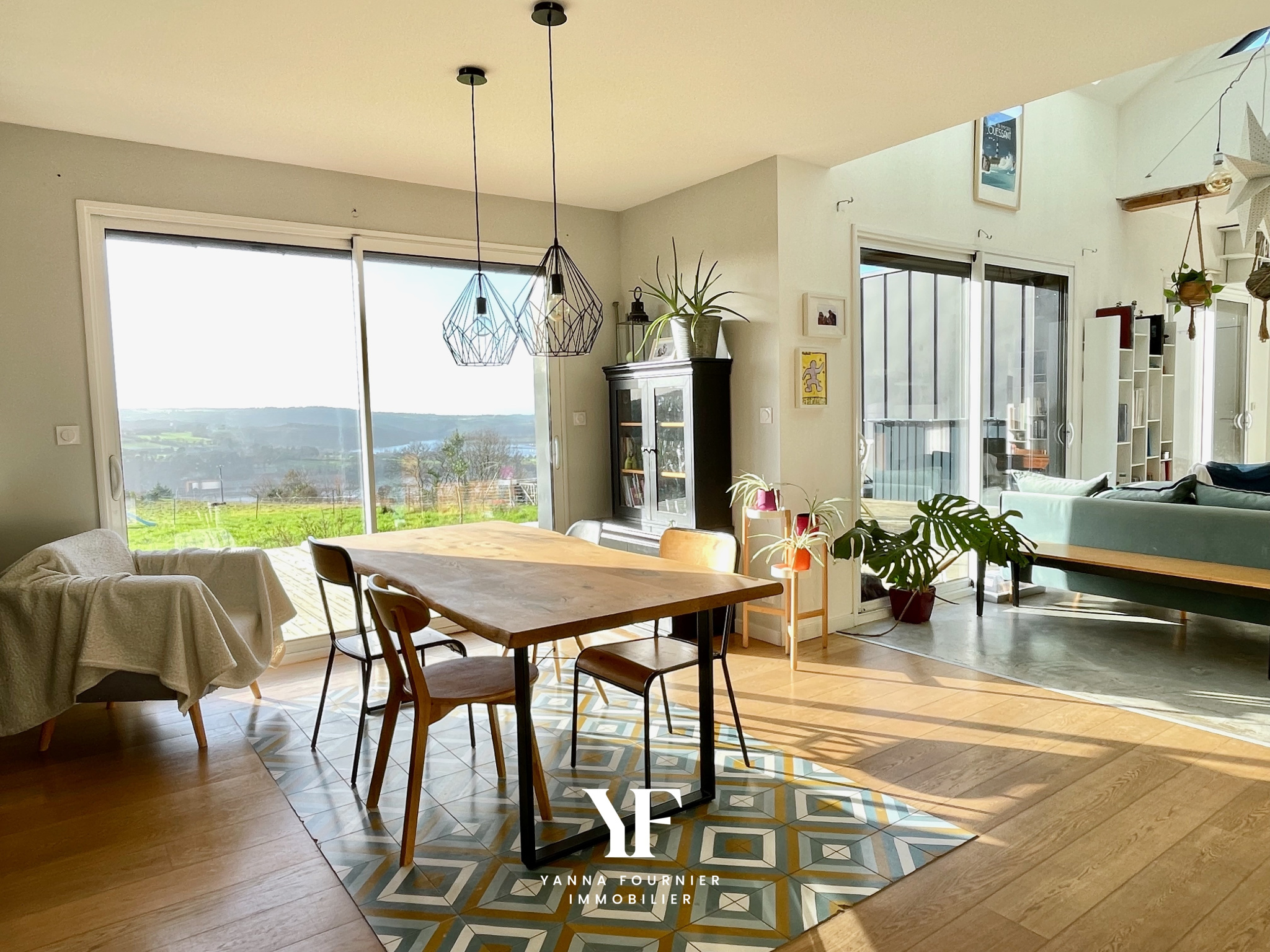 photo_4417e967a375312c393591bf0bda43ff