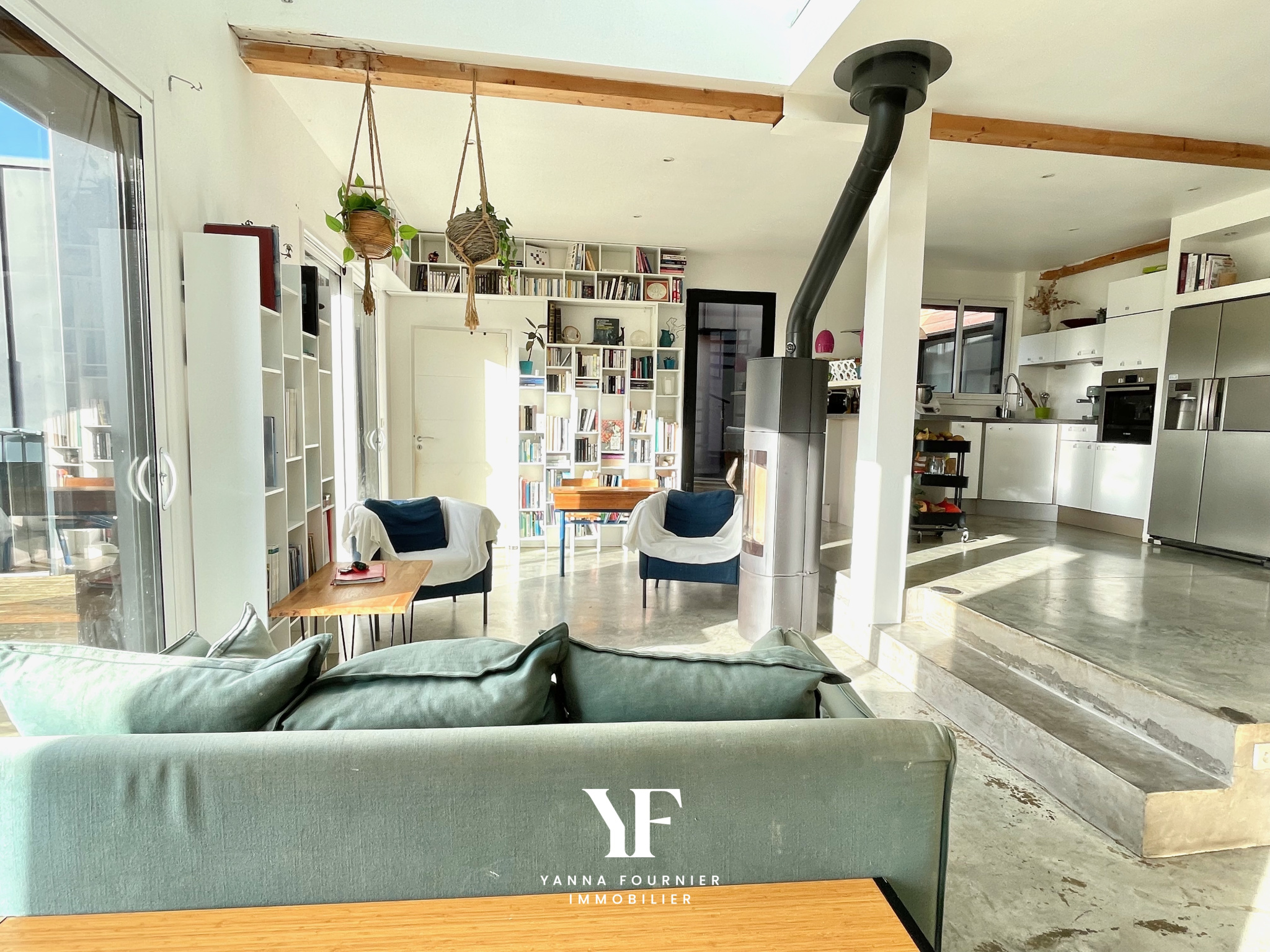 photo_64bd0a1acb80005351f6d9d9a4d443a9