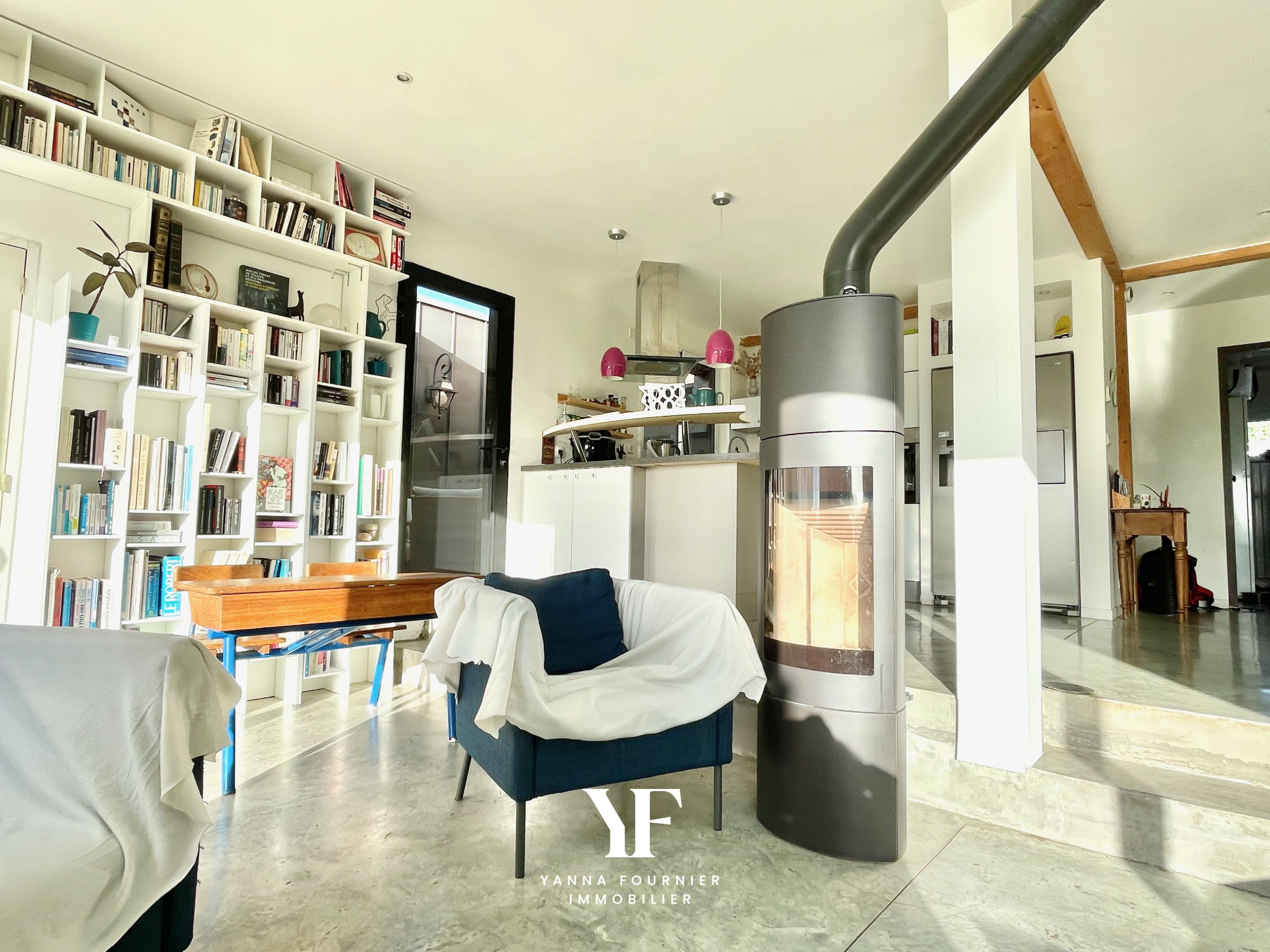 photo_ce2ea47902a879a7fcc228778eedab65