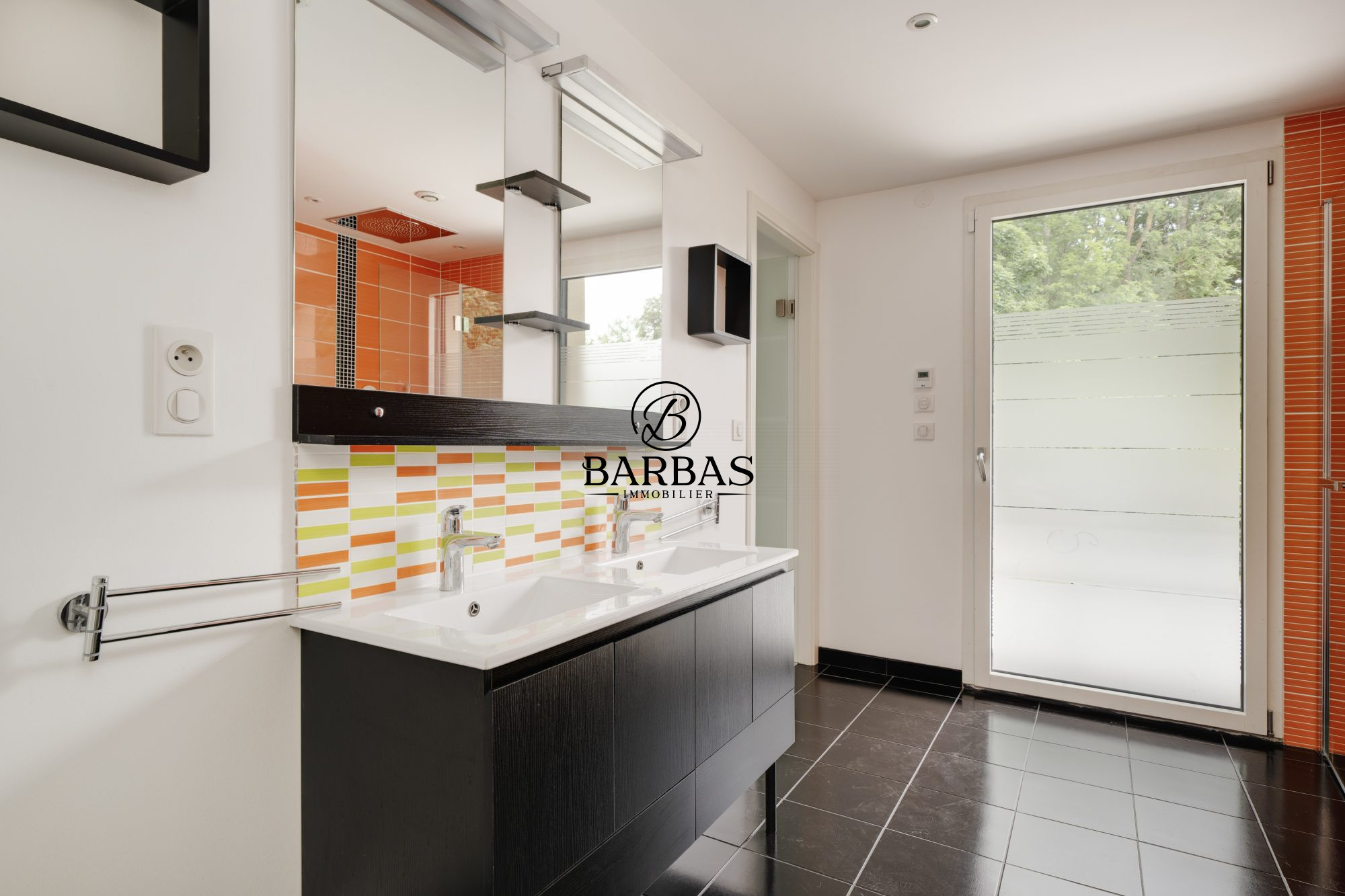 photo_955116f0487fd0f1483de951e2d55e85