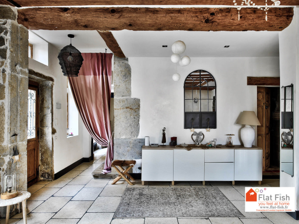 EXCLUSIVITÉ   Demeure de caractère de 8 pièces du XVII siècl