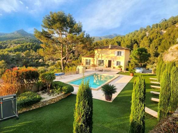 BASTIDE / MAISON / VILLA, 350 m2 AU CALME – VUE PANORAMIQUE