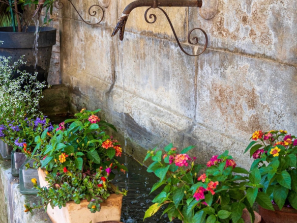 MAGNIFIQUE PROPRIÉTÉ CENTRE HISTORIQUE