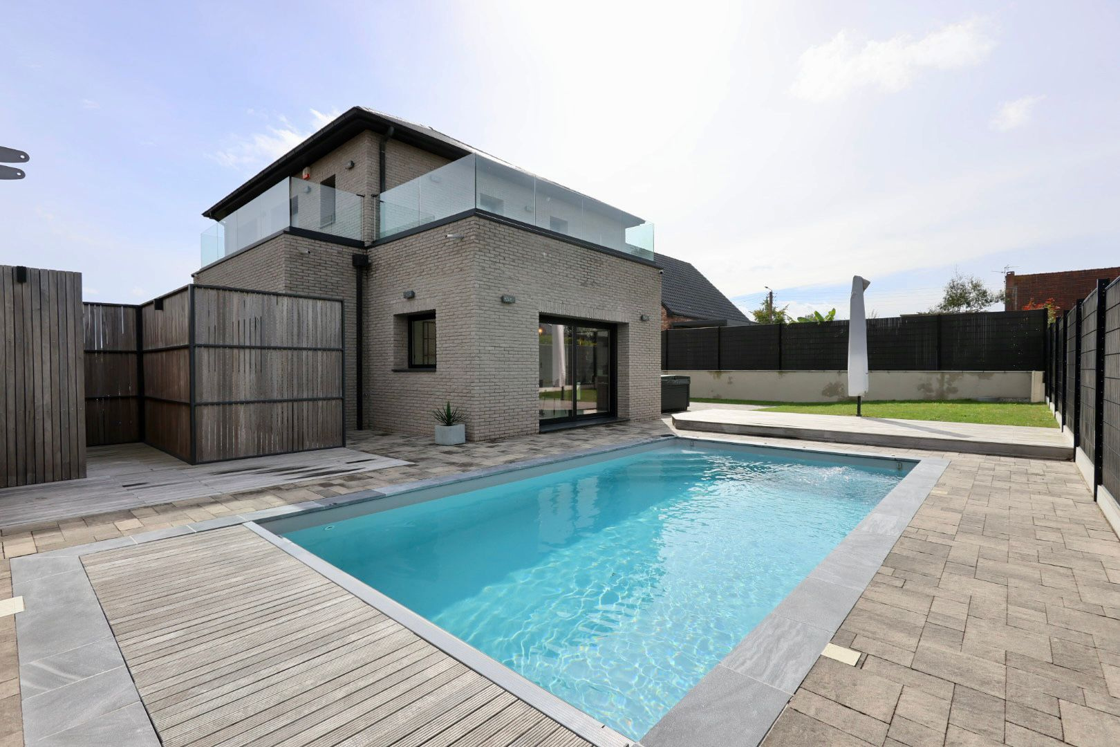 photo_6631b304c9bbb031d7a0a298f5bbd699