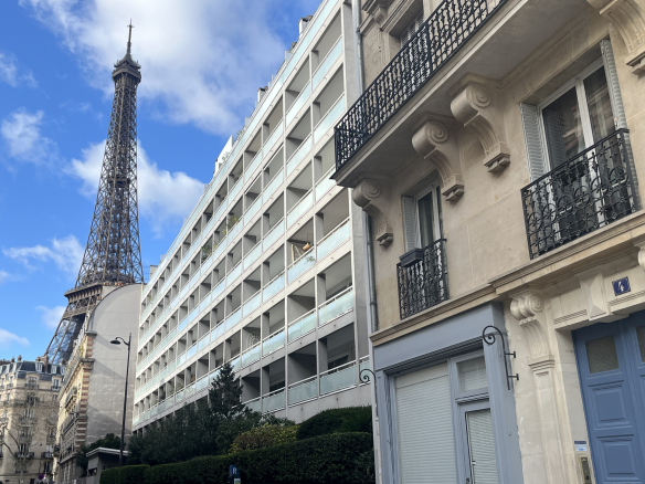 Vente  F2 au dernier étage d’un immeuble historique ! Paris