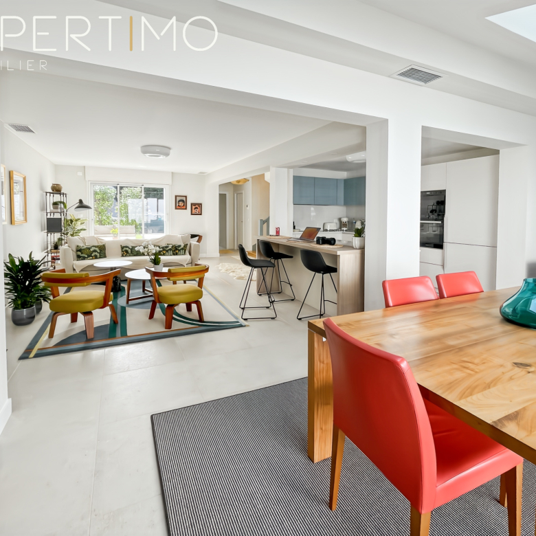 Propriété de caractère avec étang fondé en titre sur 9,4 hec