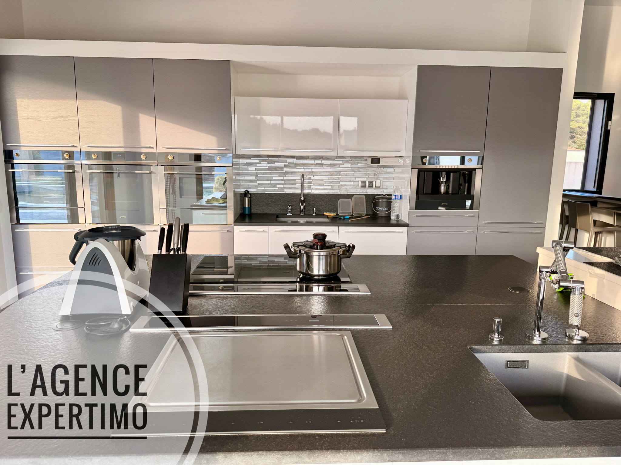 photo_9a8e082f16f9d27d81ea91160abe33c3