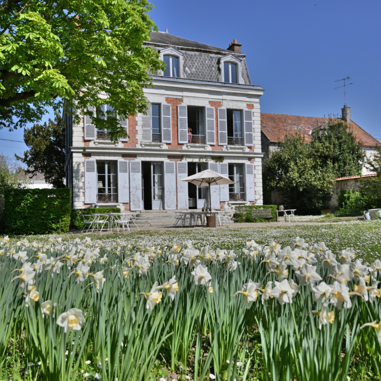 Exceptional architect-designed villa – Luberon view – Puyvert