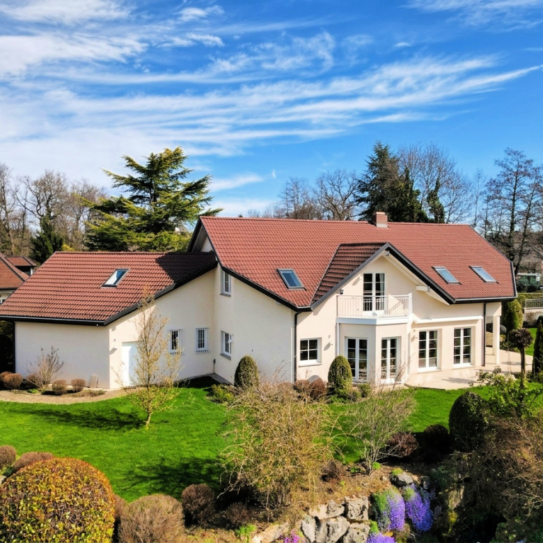 SPACIEUSE ET CONFORTABLE MAISON CONTEMPORAINE PROCHE CARNAC