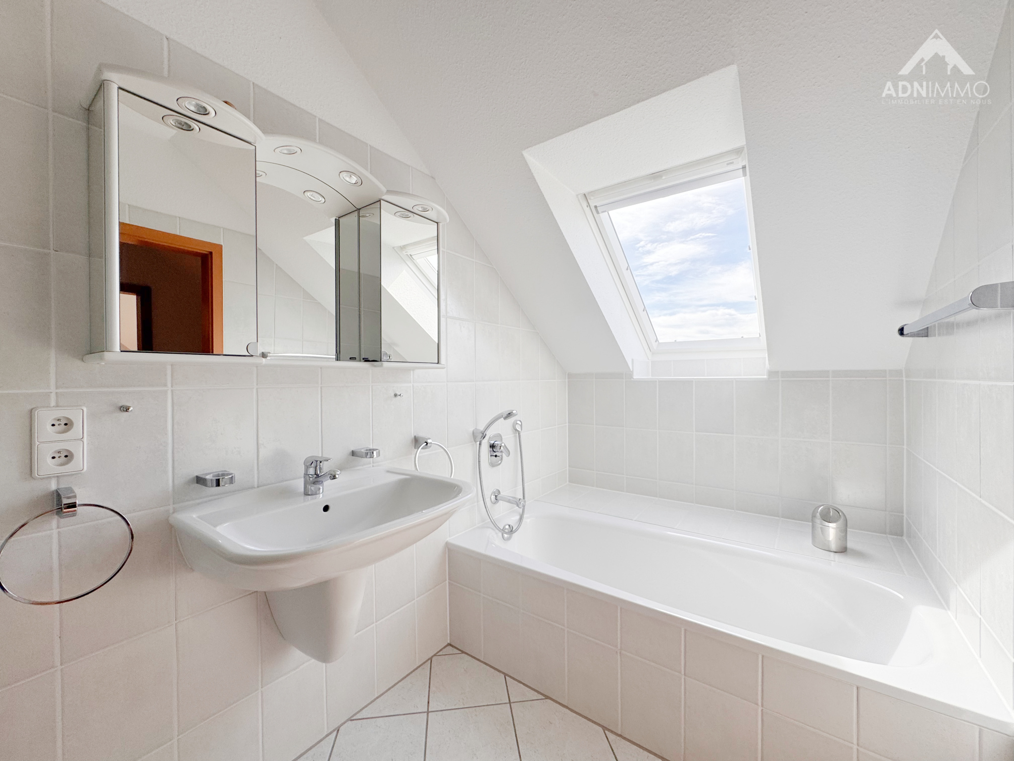 photo_7548efbf84abb0bc9155ebb85a5303ec