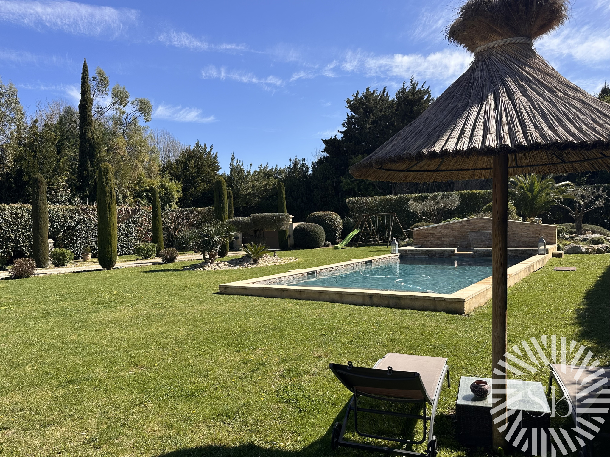 photo_14bed482c5d7f7a2e5a5b4d4af2aab92