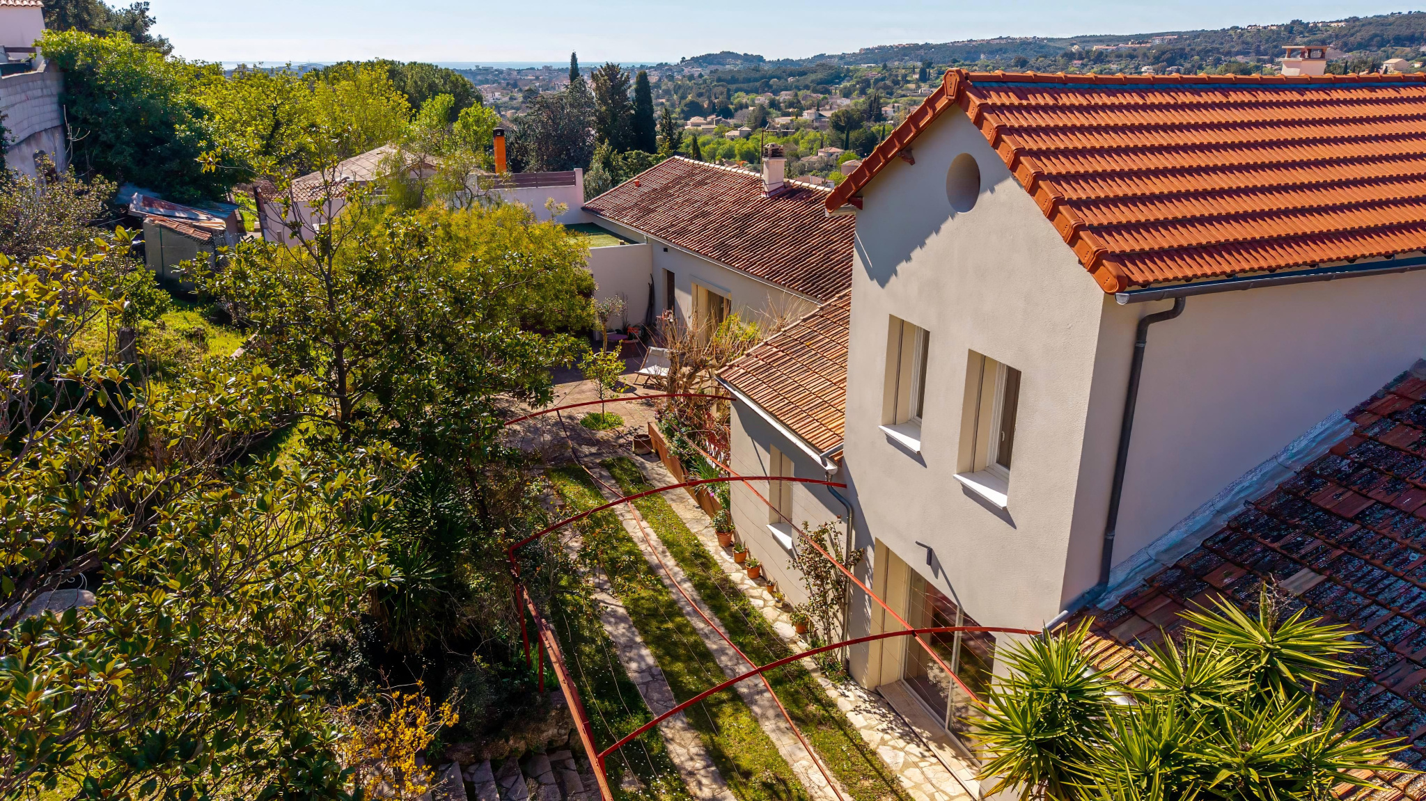 photo_62d14f835a85e9c3b04e8d2e2c170005