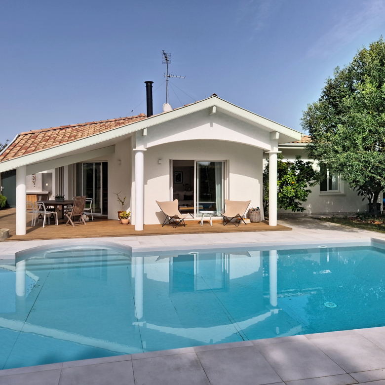 Villa familiale T9 avec beaucoup de charme entre Château-Gom