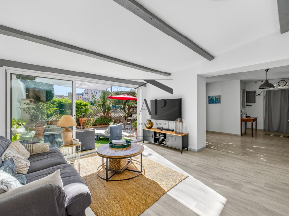 Maison familiale T5 avec jardin arboré   Vallon des Auffes