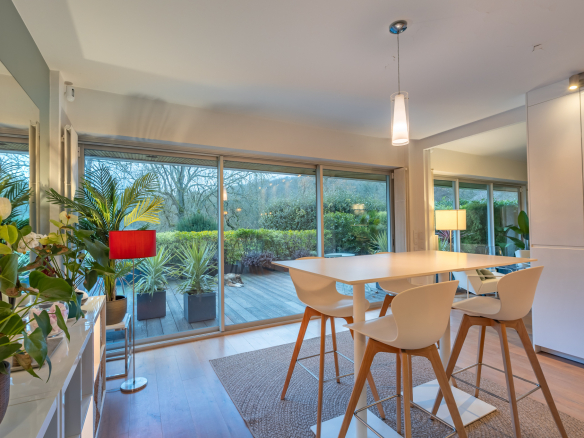 Appartement atypique dans une copropriété de standing. Effet